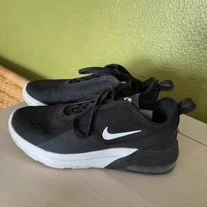 Nike Air Max motion 2 Women Sneakers Black